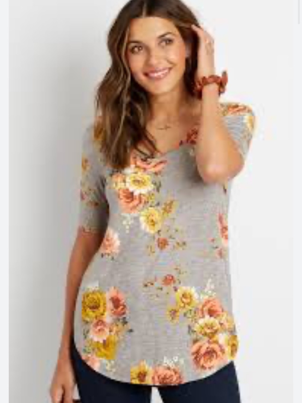 Maurices 24/7 Gray Floral High-Low Tee Small